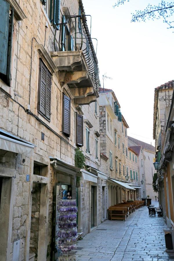 Apartments With A Parking Space Omis - 19051 Buitenkant foto