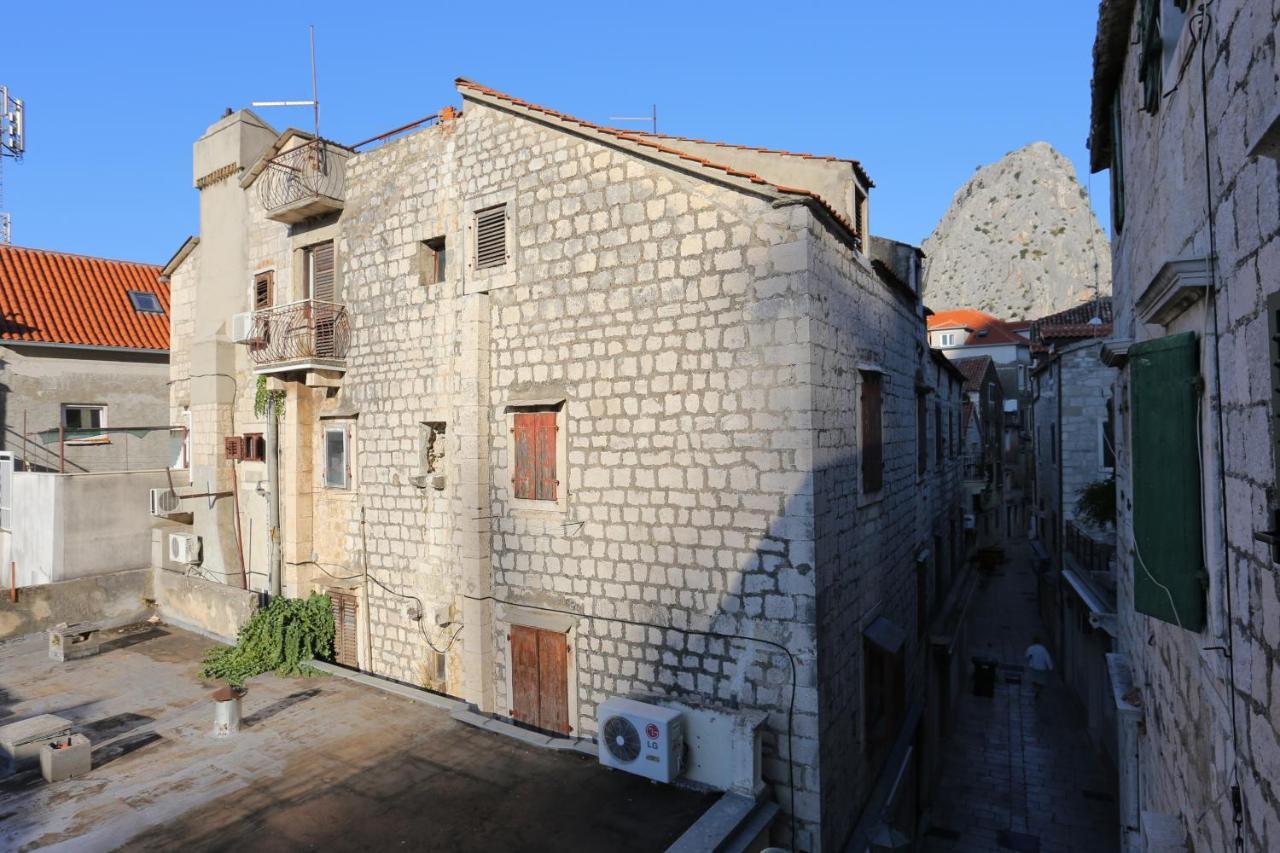 Apartments With A Parking Space Omis - 19051 Buitenkant foto